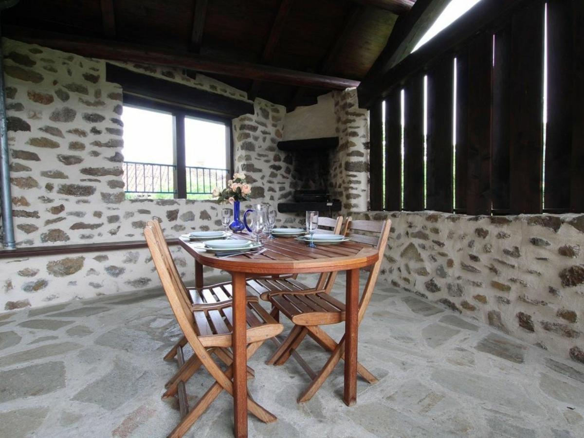 Maison De Caractere Avec Terrasse A 300M De L'Allier, Ideale Pour Peche, Detente Et Activites Familiales - Fr-1-582-208 Villeneuve-dʼAllier Kültér fotó